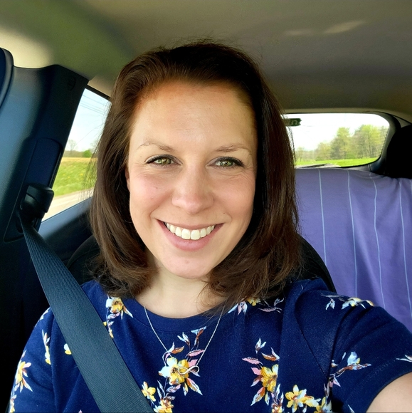 Meet your Posher, Susan - Picture 2 of 3